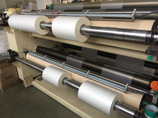 20 ميكرون فيلم التصفيف الحراري BOPP فيلم التصفيف الحراري معزز بواسطة EVA لإنهاء دائم والتماسك الممتاز